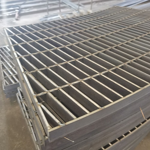 異型車庫用G405/30/100鋼格柵鋼格板選購要點(diǎn)及解決方案