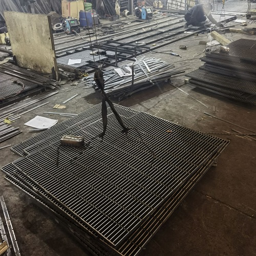 平臺鋼格柵從細節(jié)保障城市安全