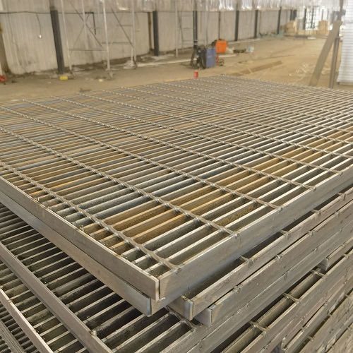 平臺鋼格柵板生命通道的構(gòu)建指南