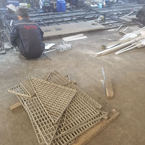 采購鋼格板必問的6個問題，少問一個都可能踩雷