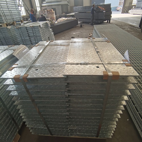 海上平臺防滑鋼格板：抗鹽霧腐蝕技術(shù)詳解！