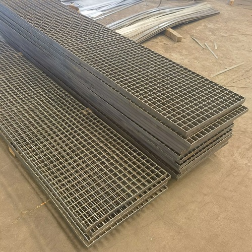 為什么說鋼格柵是工程建設(shè)的 “全能選手”？