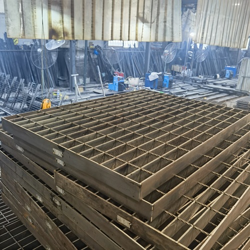 不同場(chǎng)景下鋼格板選型指南，照著買不踩雷