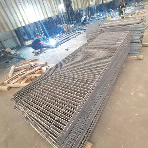 鋼格板背后的努力，遠比你想象得多