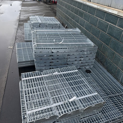 鋼格柵板在港口碼頭上的表現(xiàn)有多穩(wěn)