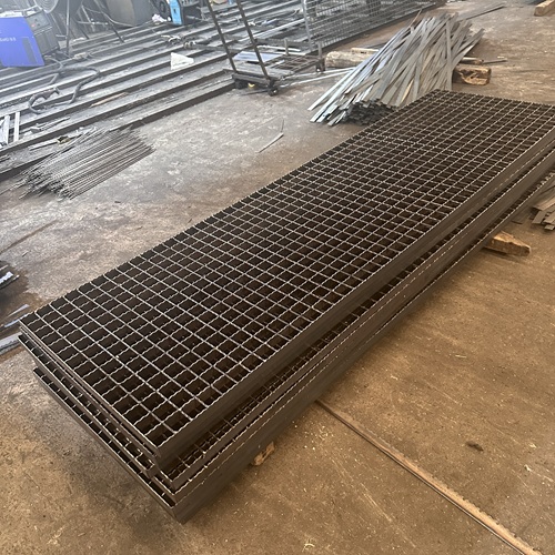 鋼格柵板規(guī)格參數(shù)詳解，選型不再難