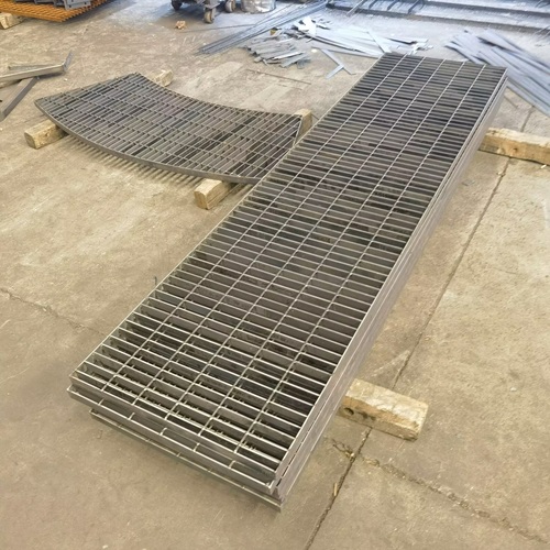 不止工程用！鋼格板在數(shù)據(jù)中心地板的驚艷應(yīng)用