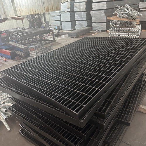 工業(yè)平臺鋼格板用途及承重標(biāo)準(zhǔn)規(guī)范