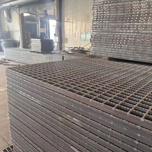 鋼結(jié)構(gòu)走道板鋼格板用途與施工規(guī)范